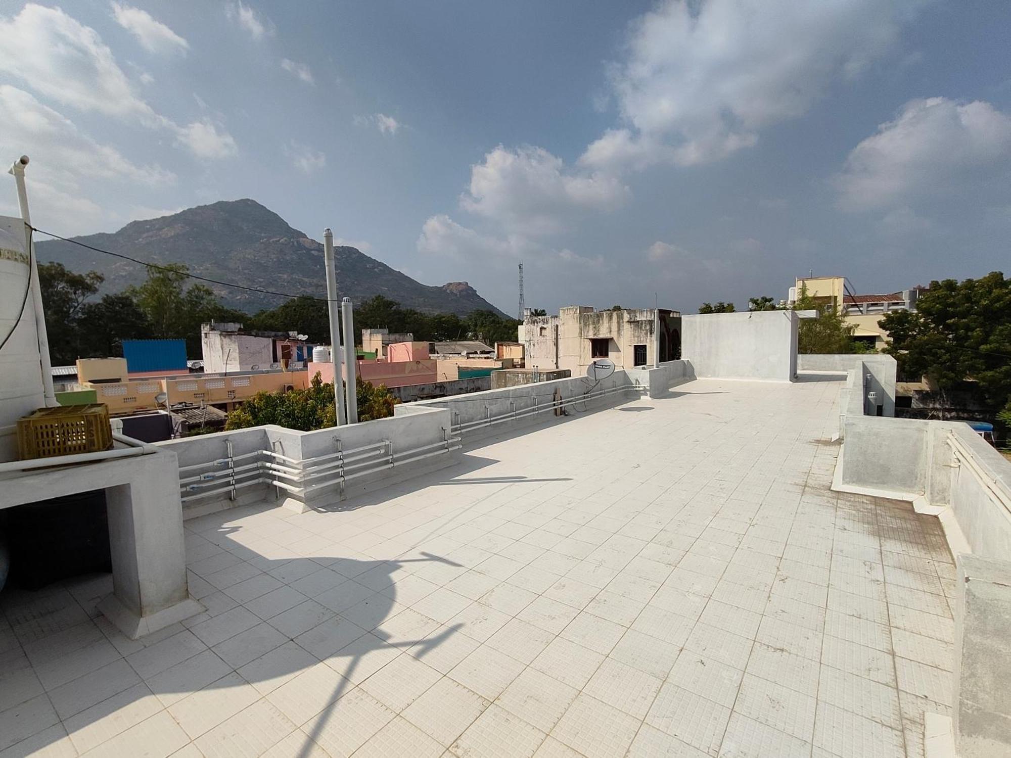 Nivas Hill View Homestay Тіруваннамалай Екстер'єр фото